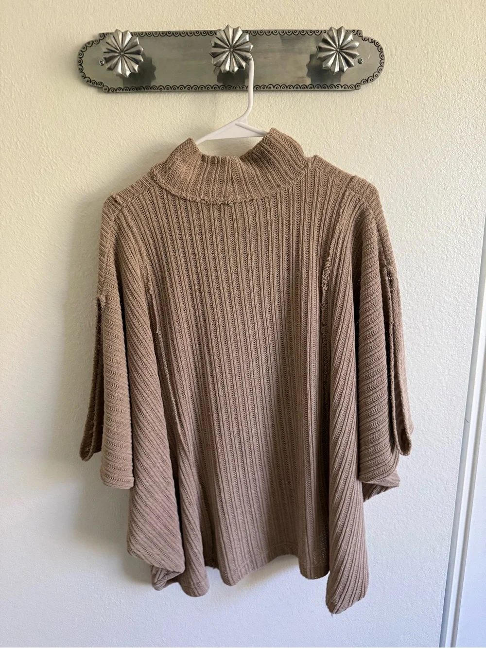 Free People Taupe Open-Sleeve Knit Poncho